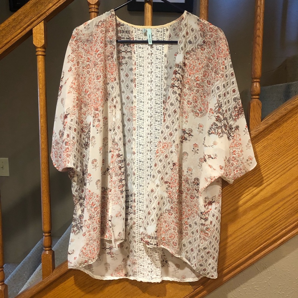 Maurices kimono.